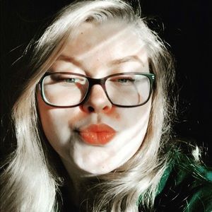 Meet your Posher, Kieli